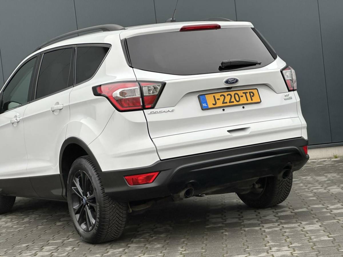 Ford Kuga Ford Kuga 1.5 EcoBoost 2018 Nieuw Model – Automaat – Camera – Cruise