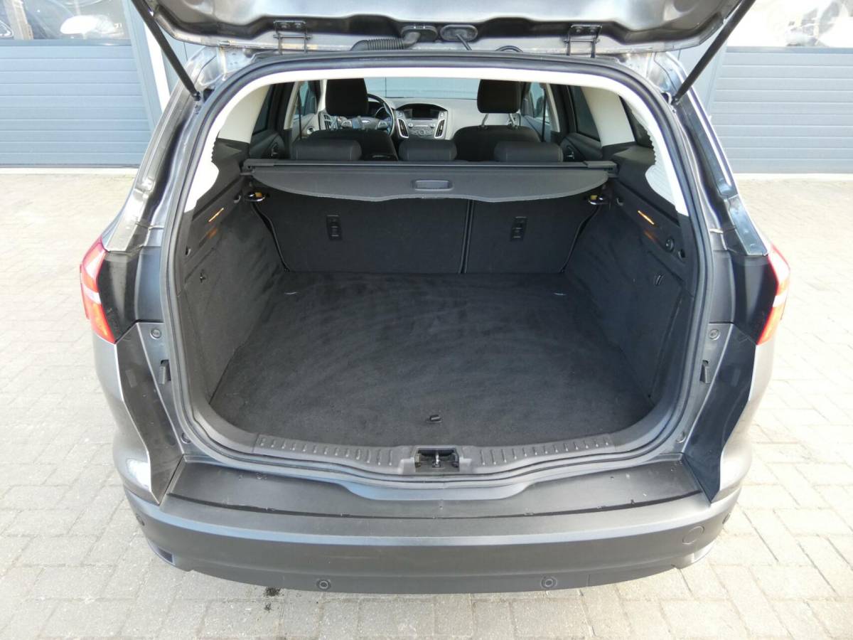 Ford Focus Ford Focus Wagon 1.0 EcoBoost 125 PK Trend Edition | WINTER PAKKET | 103000 KM!!!