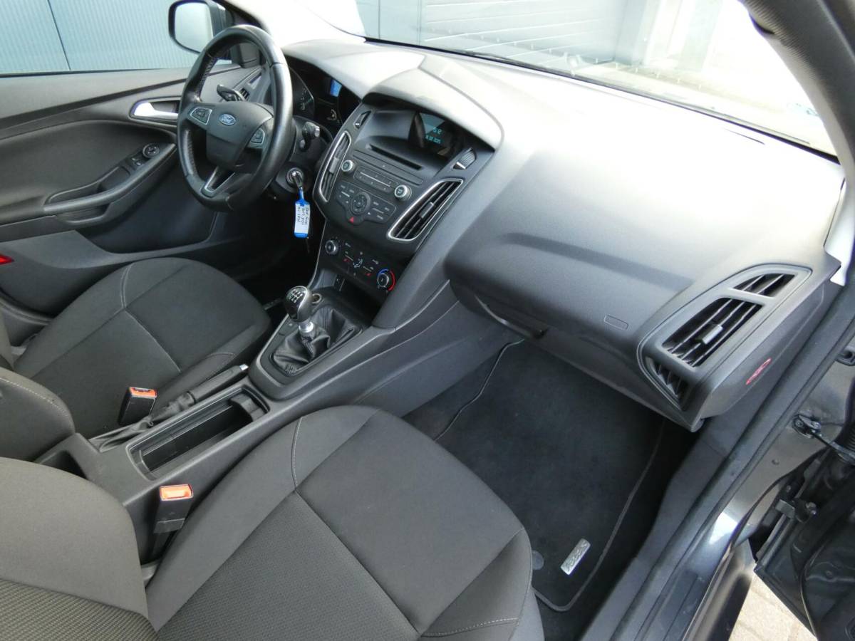 Ford Focus Ford Focus Wagon 1.0 EcoBoost 125 PK Trend Edition | WINTER PAKKET | 103000 KM!!!