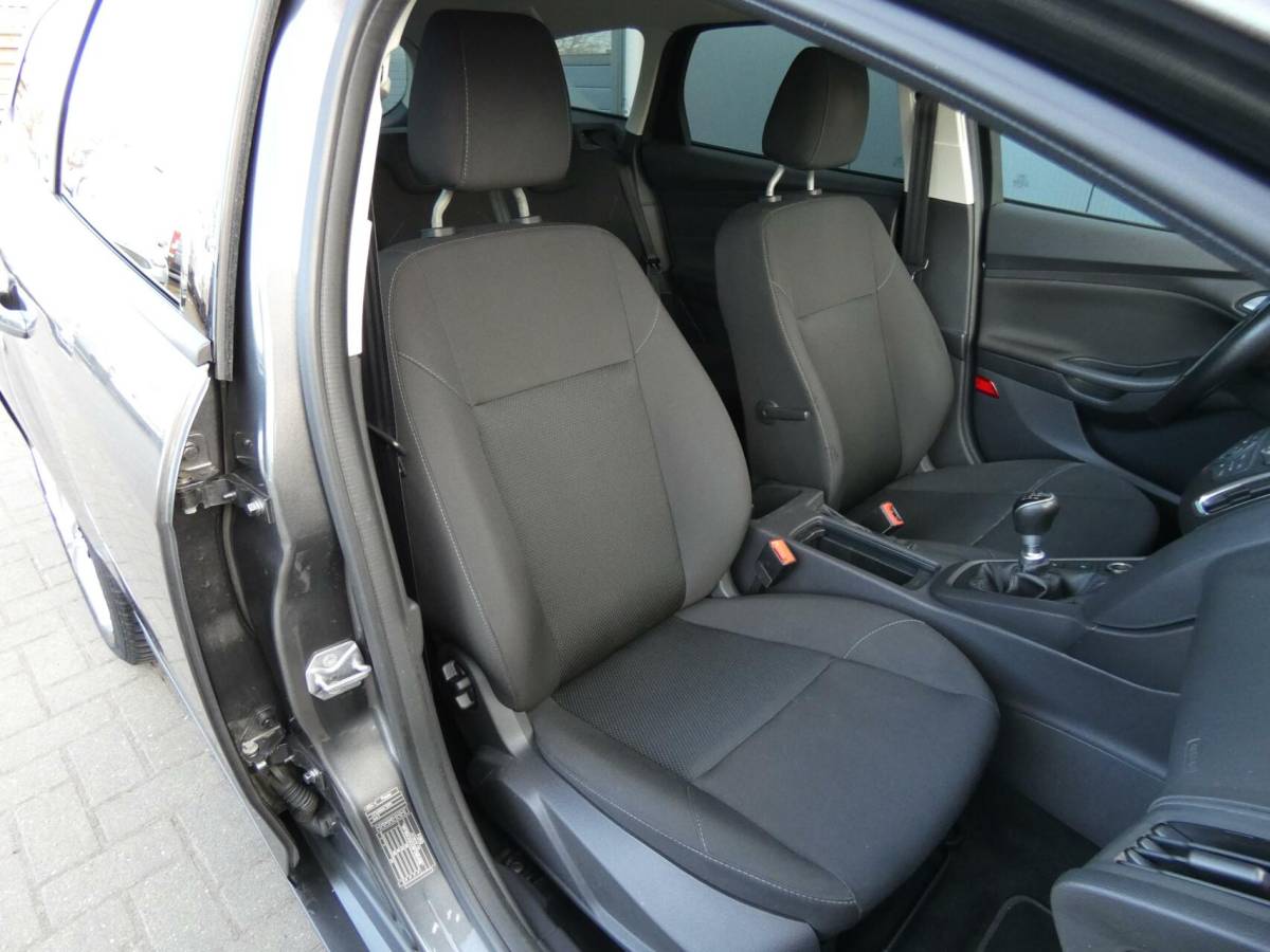 Ford Focus Ford Focus Wagon 1.0 EcoBoost 125 PK Trend Edition | WINTER PAKKET | 103000 KM!!!