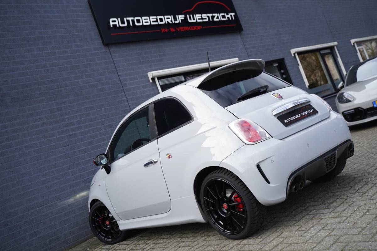 Fiat 500 Fiat 500 1.4 T-Jet Abarth 595 Turismo 160pk, Handbak, Leder