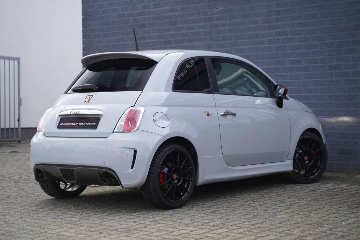Fiat 500 Fiat 500 1.4 T-Jet Abarth 595 Turismo 160pk, Handbak, Leder
