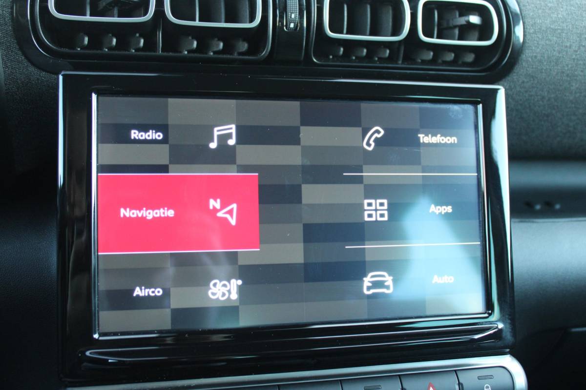 Citroën C3 Aircross Citroen C3 Aircross 1.2 130PK AUTOMAAT MAX | HEAD UP DISPLAY | STOEL VERWARMING | LICHTMETALEN VELGEN 16″ | KEYLESS ENTRY/START | PARKEERSENSOREN ACHTER | LED KOPLAMPEN | NAVIGATIE | APPLE CARPLAY/ANDROID AUTO | DAB+ RADIO | CLIMATE CONTROL | CRUISE CONTROL |