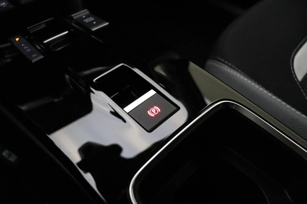Opel Mokka Opel Mokka 1.2 Turbo GS 130 PK Automaat | Navigatie | Camera | Climate control | DAB Radio | Zwart dak | Getint glas | Lichtmetalen velgen Black