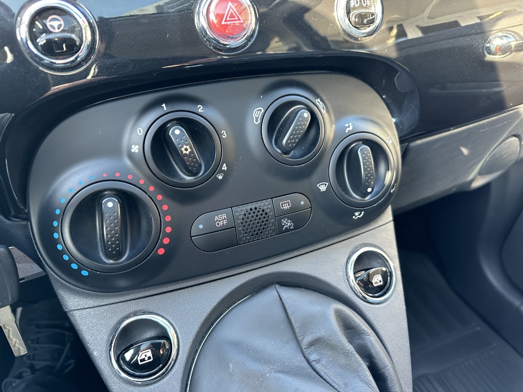 Fiat 500 Fiat 500 1.2 Lounge Pano*MF stuur* Parksensor*Virtual Cockpit* MMI Scherm