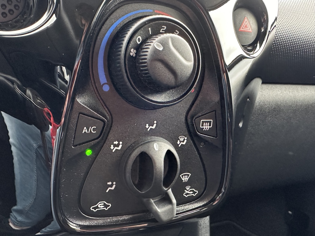 Citroën C1 Citroen C1 1.0 VTi Feel | Rijklaarprijs |