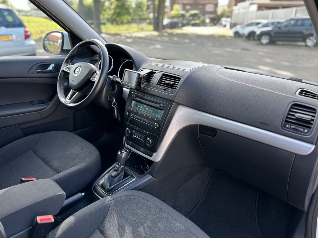 Škoda Yeti Skoda Yeti 1.2 TSI Automaat Facelift*Xenon *PDC V+A* Clima*Stoelvw*Hoge ins