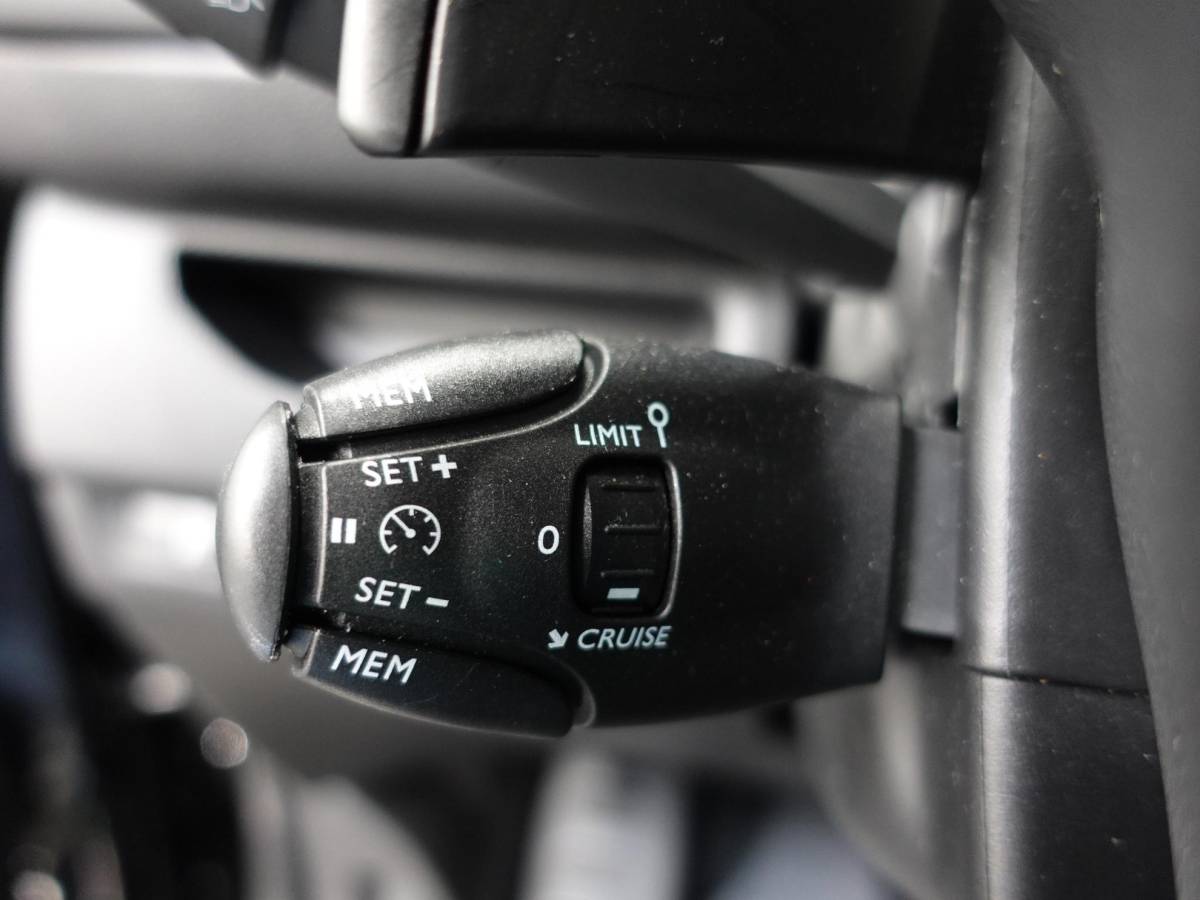 Opel Vivaro Opel Vivaro 2.0 CDTI 145 pk Automaat L2H1 Edition 3-zits Airco Navigatie Bluetooth Cruise Control Trekhaak