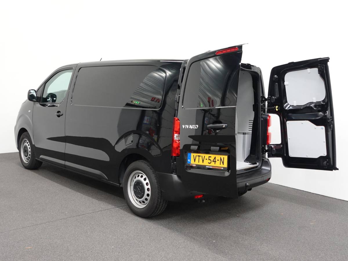 Opel Vivaro Opel Vivaro 2.0 CDTI 145 pk Automaat L2H1 Edition 3-zits Airco Navigatie Bluetooth Cruise Control Trekhaak