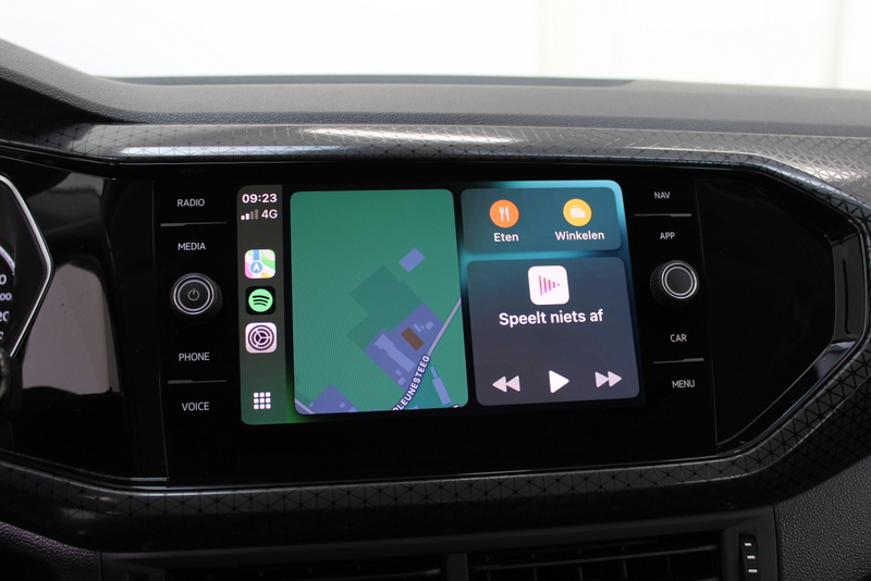 Volkswagen T-Cross Volkswagen T-Cross 1.0 TSI R-LINE 116PK, RIJKLAAR!! CAMERA | NAVI | CARPLAY | CRUISE