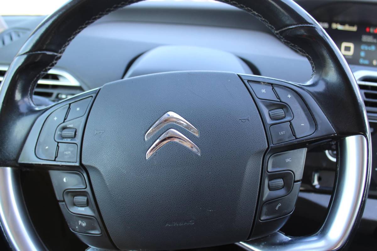 Citroën C4 Picasso Citroen C4 Picasso 1.2 PureTech Business nap camera multimedia navi parkeersensoren trekhaak