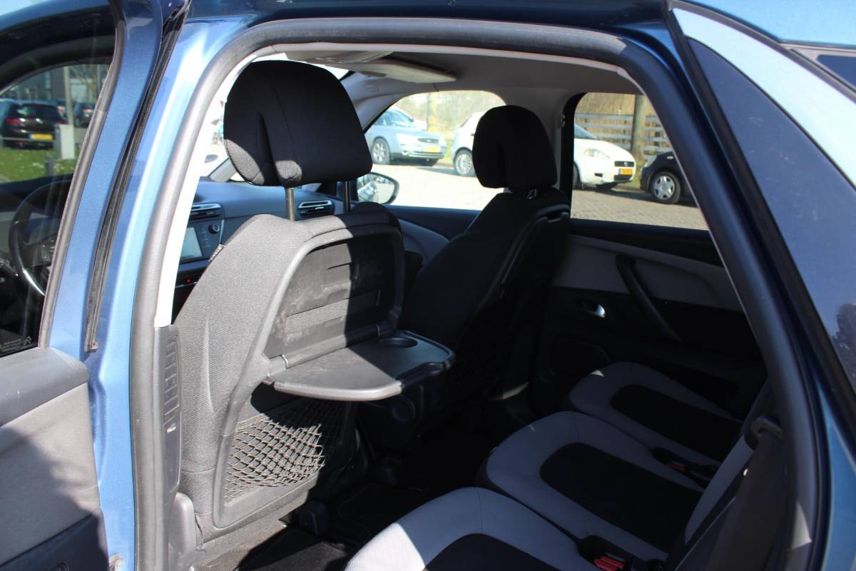 Citroën C4 Picasso Citroen C4 Picasso 1.2 PureTech Business nap camera multimedia navi parkeersensoren trekhaak