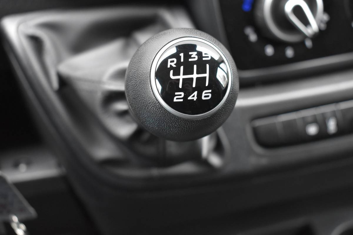 Peugeot Boxer Peugeot Boxer 2.2 BlueHDi 140 S&S L2H2 3.3t Euro 6 Nieuwe registratie 2024/ GEEN BPM/ L2H2/ achteruitrijcamera verzwaard verenpakket, pakket City plus