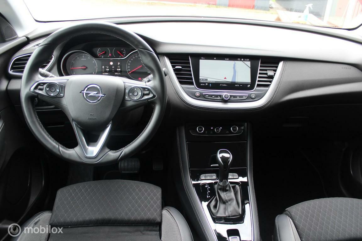 Opel Crossland X Opel Crossland X 1.2 Turbo 120 Jaar Edition AGR-Stoelen/AppleCarplay