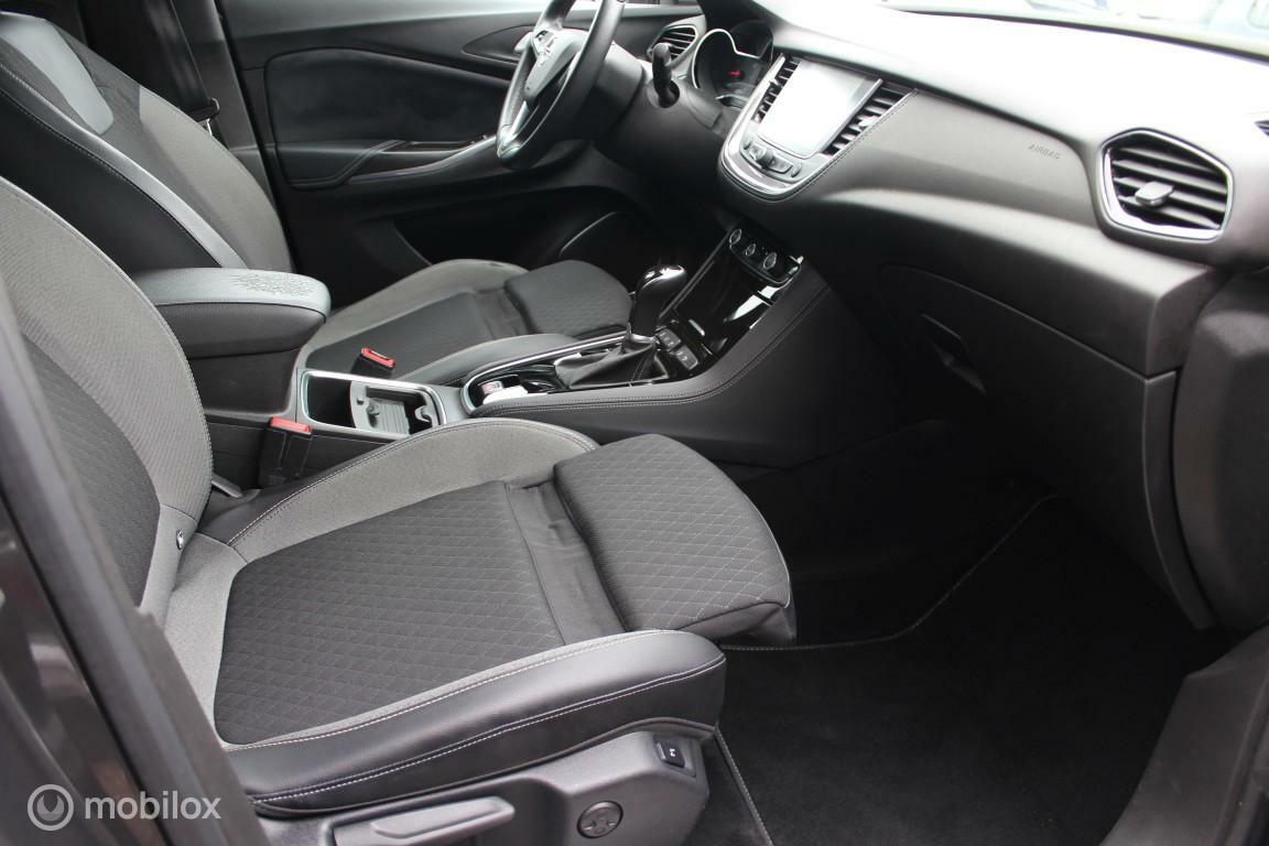Opel Crossland X Opel Crossland X 1.2 Turbo 120 Jaar Edition AGR-Stoelen/AppleCarplay
