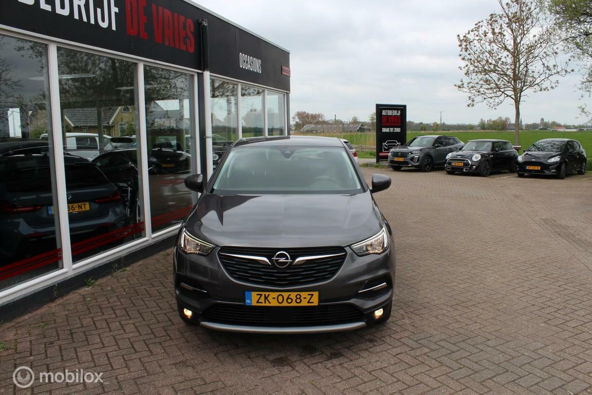 Opel Crossland X Opel Crossland X 1.2 Turbo 120 Jaar Edition AGR-Stoelen/AppleCarplay
