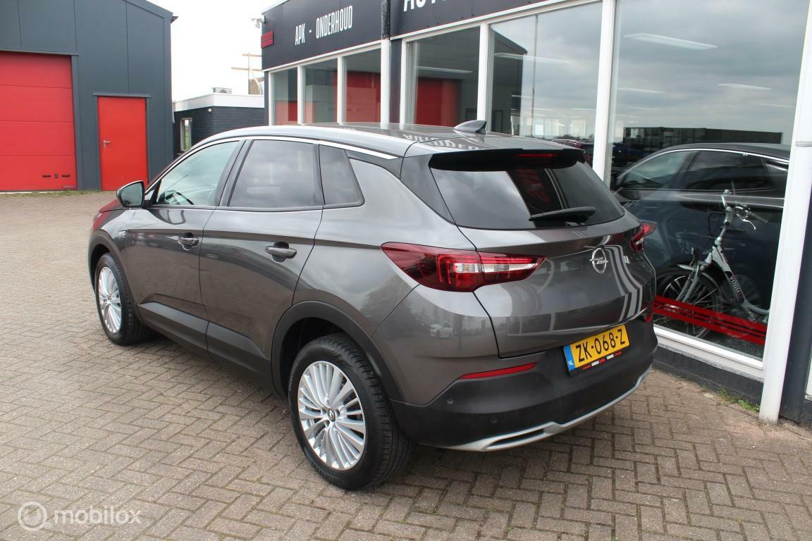 Opel Crossland X Opel Crossland X 1.2 Turbo 120 Jaar Edition AGR-Stoelen/AppleCarplay