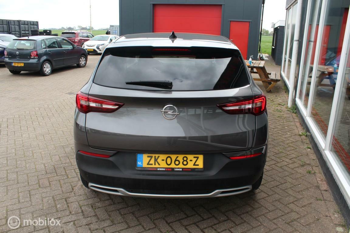 Opel Crossland X Opel Crossland X 1.2 Turbo 120 Jaar Edition AGR-Stoelen/AppleCarplay