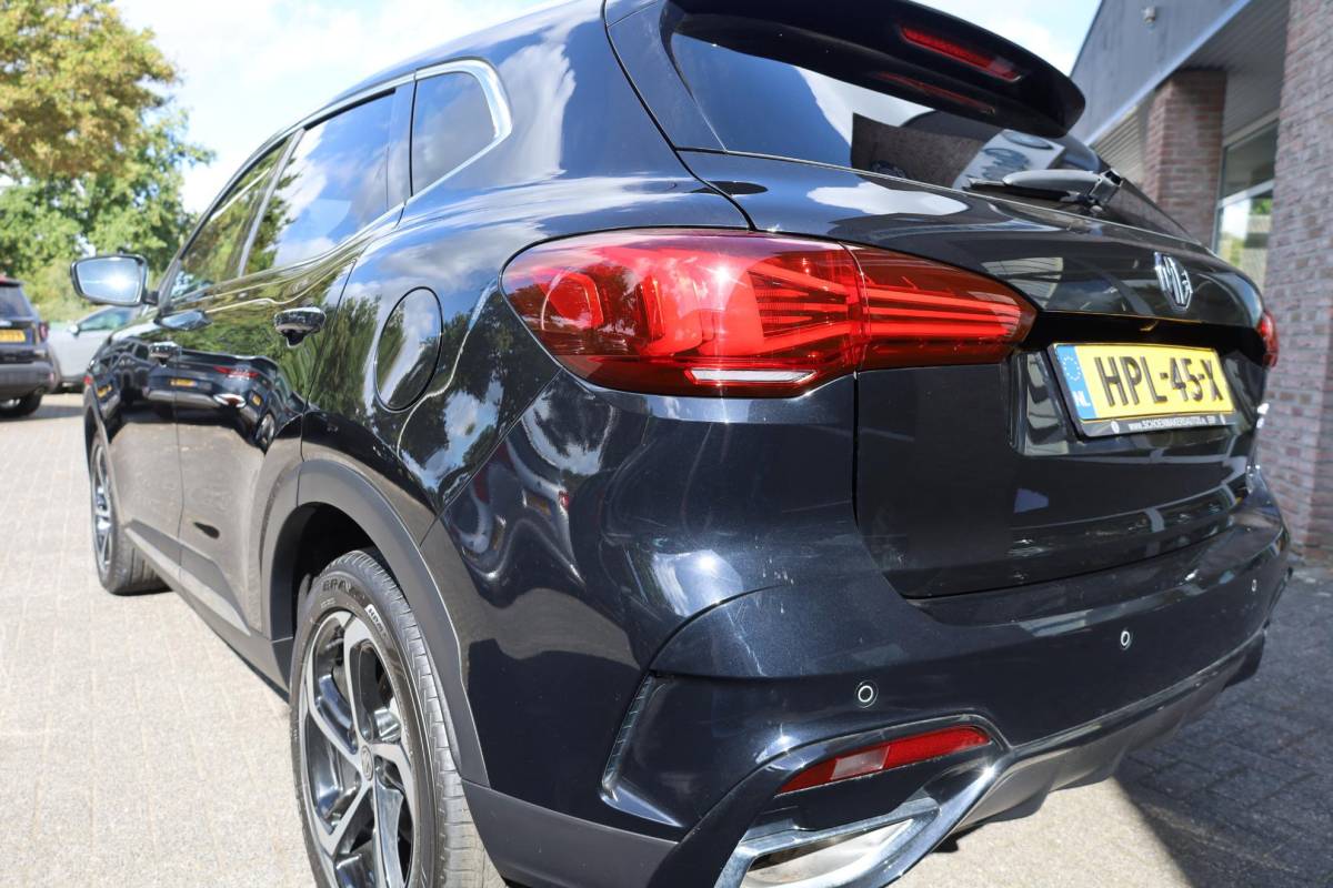 MG EHS MG EHS 1.5 TGDI Luxury PHEV Plug-in  LEER PANO 360-CAMERA DAB CARPLAY NAVI STOELVERWARMING SFEERVERLICHTING ACC 18″LMV 2xKEYLESS ELEK.ACHTERKLEP 2xPDC ENZ!