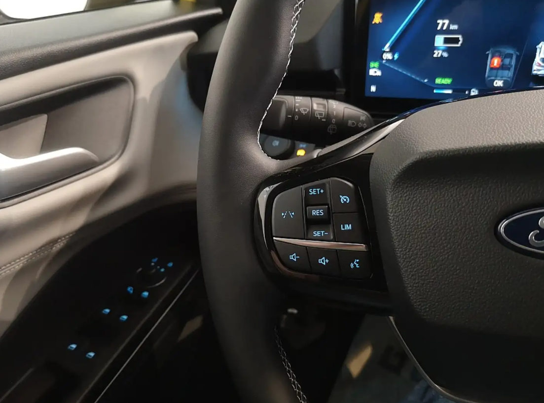 Ford Puma Gen-E Ford Puma Gen-E 44 kWh 168pk Electric Yellow | 367km Bereik (WLTP) | Achteruitrijcamera | Navigatie | Full LED | Nieuw te Bestellen incl 3.000 Ford voordeel