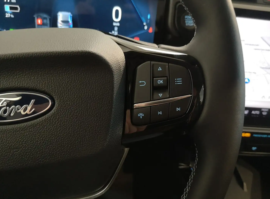 Ford Puma Gen-E Ford Puma Gen-E 44 kWh 168pk Electric Yellow | 367km Bereik (WLTP) | Achteruitrijcamera | Navigatie | Full LED | Nieuw te Bestellen incl 3.000 Ford voordeel