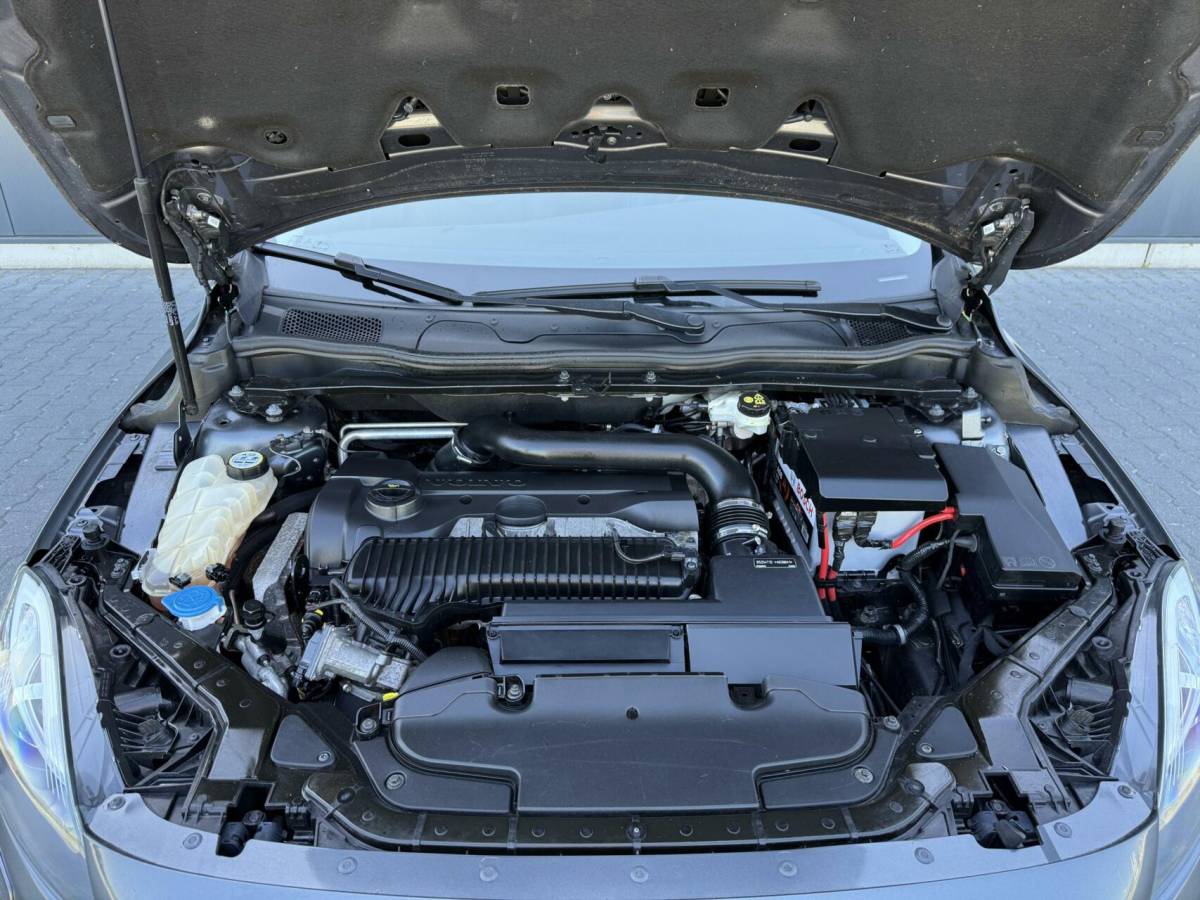 Volvo V40 Volvo V40 Cross Country 2.5 T5 AWD Summum Leder – Xenon – 5 Cilinder – Uniek