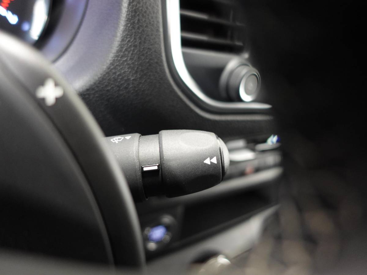 Opel Vivaro Opel Vivaro 2.0 BlueHDi 145PK L3 Automaat Navigatie Parkeersensoren Trekhaak Bluetooth