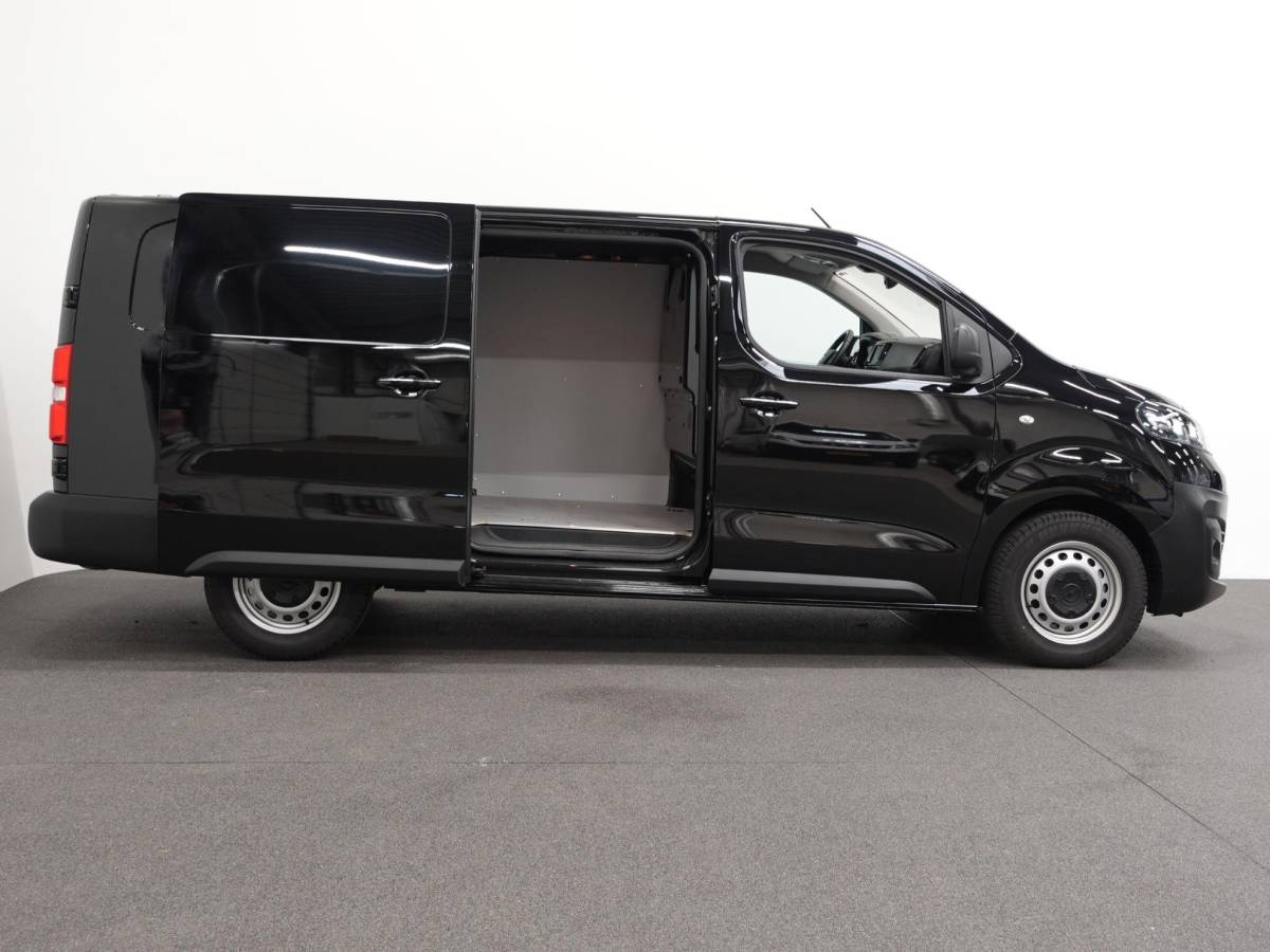 Opel Vivaro Opel Vivaro 2.0 BlueHDi 145PK L3 Automaat Navigatie Parkeersensoren Trekhaak Bluetooth