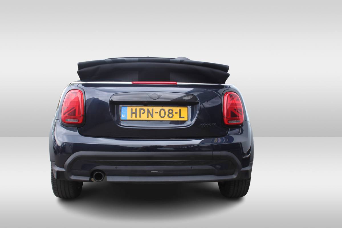 MINI Cooper Cabrio MINI Cabrio 1.5 Cooper Rockingham GT Edition Stuur – en stoelverwarming l Head-up display l Lendesteun verstelbaar l Premium pakket l Keyless entry VDL auto