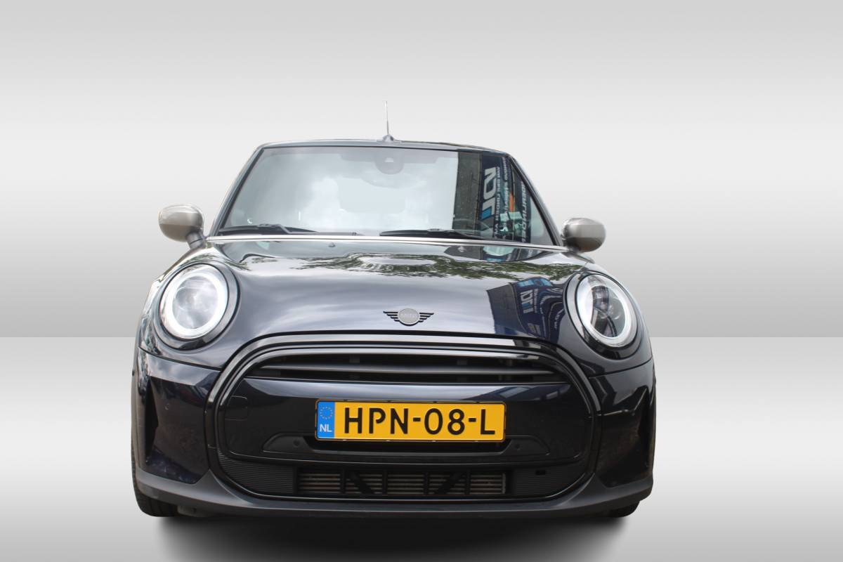 MINI Cooper Cabrio MINI Cabrio 1.5 Cooper Rockingham GT Edition Stuur – en stoelverwarming l Head-up display l Lendesteun verstelbaar l Premium pakket l Keyless entry VDL auto