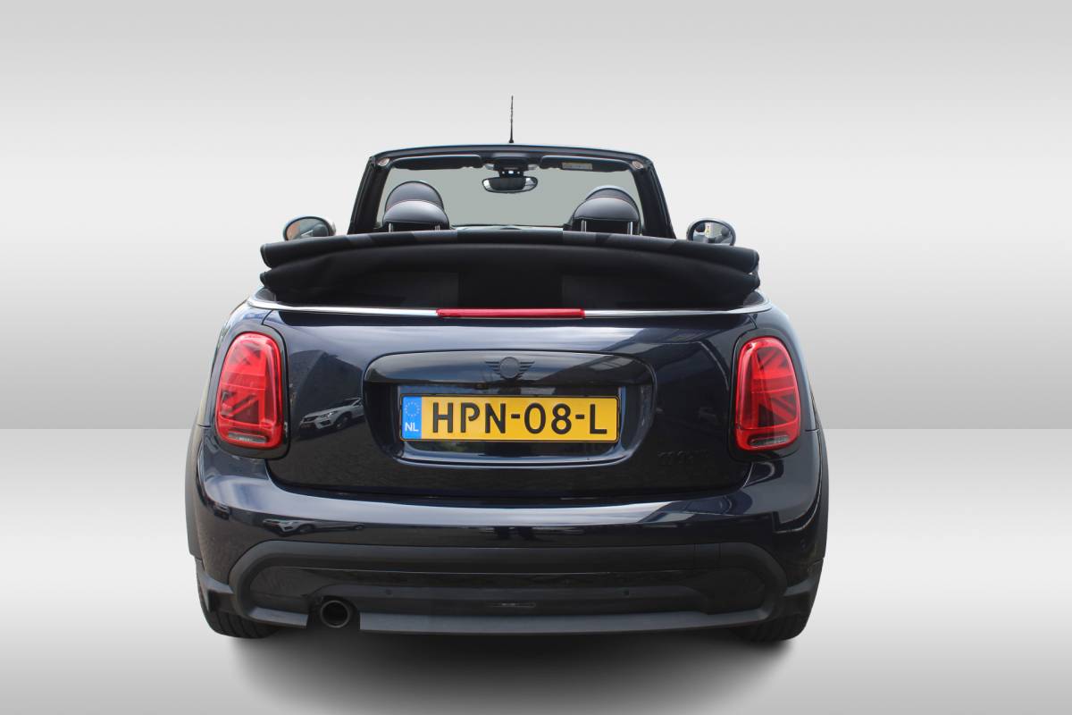 MINI Cooper Cabrio MINI Cabrio 1.5 Cooper Rockingham GT Edition Stuur – en stoelverwarming l Head-up display l Lendesteun verstelbaar l Premium pakket l Keyless entry VDL auto