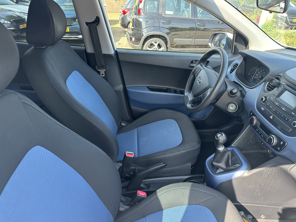 Hyundai i10 Hyundai i10 1.0i i-Motion Comf. | Climate Control | Echte rijklaarprijs |