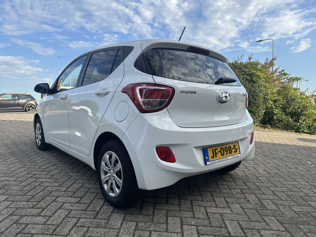 Hyundai i10 Hyundai i10 1.0i i-Motion Comf. | Climate Control | Echte rijklaarprijs |