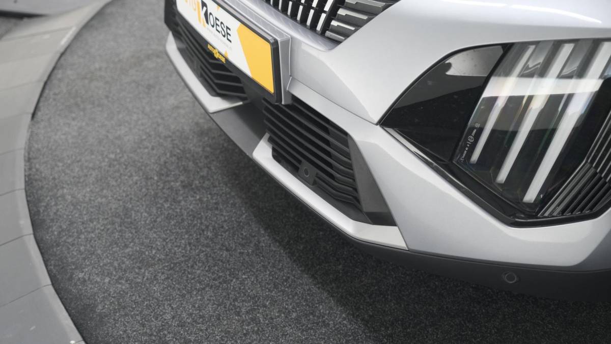 Peugeot 2008 Peugeot 2008 PureTech 130 EAT8 GT | 360 Camera | Adaptieve Cruise Control | Dodehoekdetectie | Apple Carplay