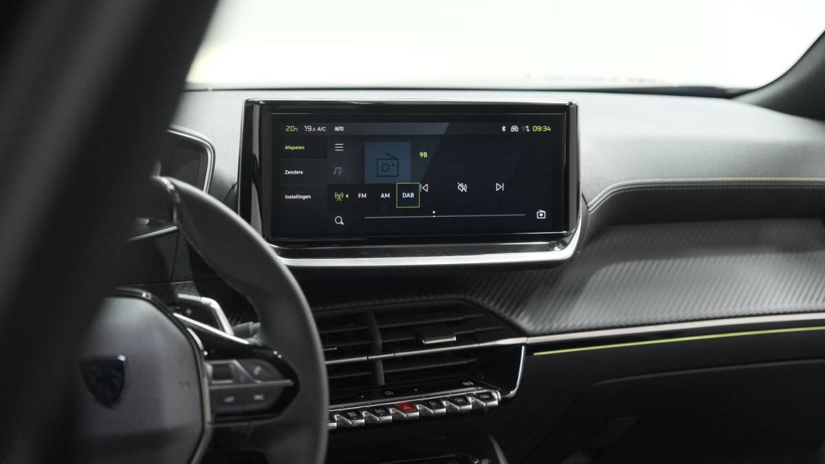 Peugeot 2008 Peugeot 2008 PureTech 130 EAT8 GT | 360 Camera | Adaptieve Cruise Control | Dodehoekdetectie | Apple Carplay