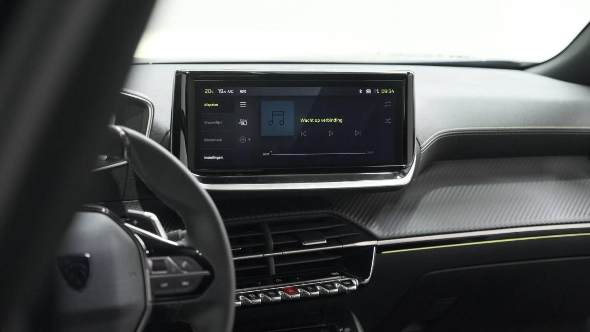 Peugeot 2008 Peugeot 2008 PureTech 130 EAT8 GT | 360 Camera | Adaptieve Cruise Control | Dodehoekdetectie | Apple Carplay