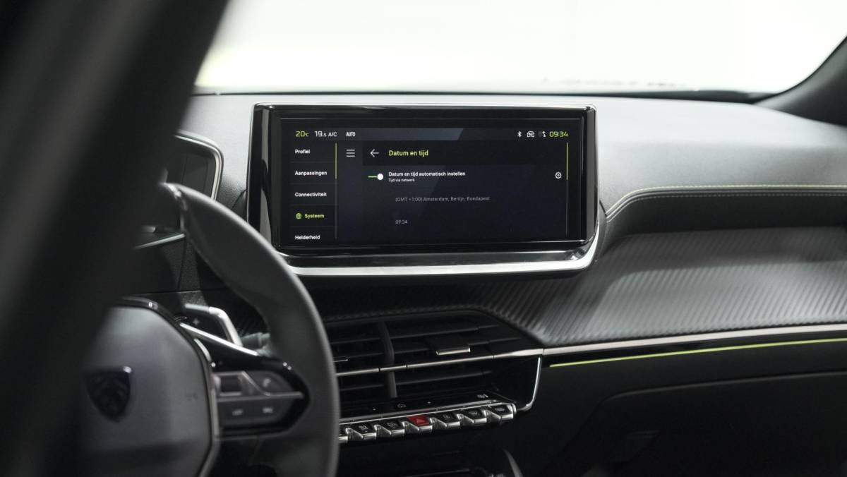 Peugeot 2008 Peugeot 2008 PureTech 130 EAT8 GT | 360 Camera | Adaptieve Cruise Control | Dodehoekdetectie | Apple Carplay