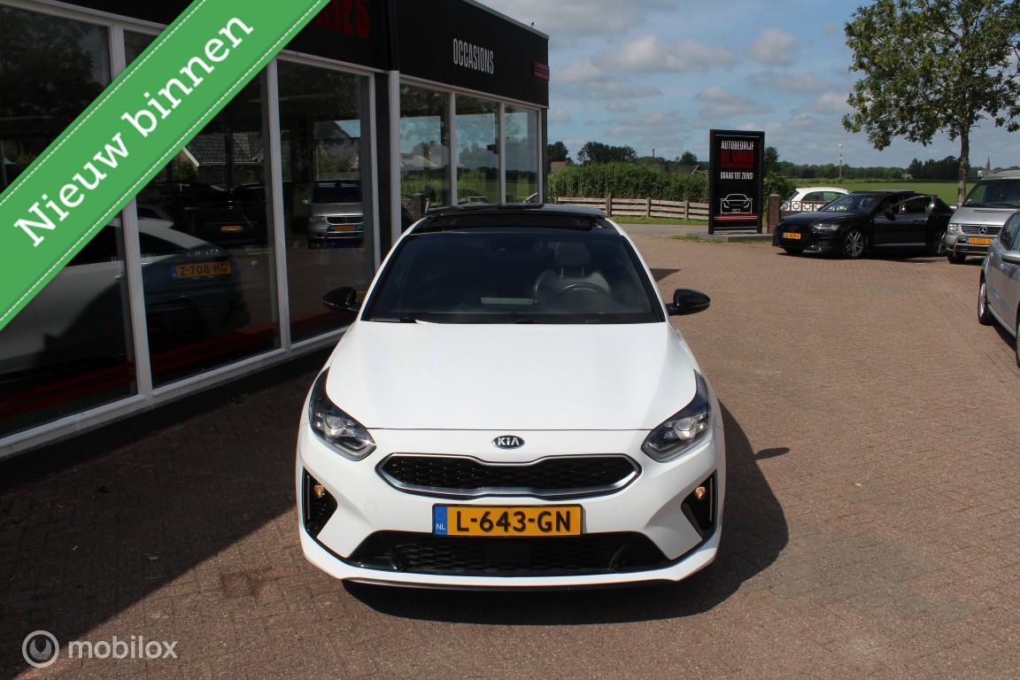 Kia ProCeed Kia ProCeed 1.5 T-GDI GT-Line Panodak/Camera/Carplay/Virtual