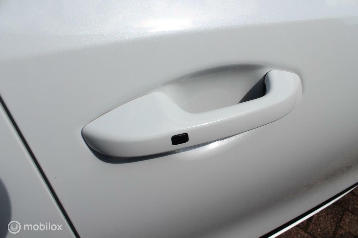 Kia ProCeed Kia ProCeed 1.5 T-GDI GT-Line Panodak/Camera/Carplay/Virtual