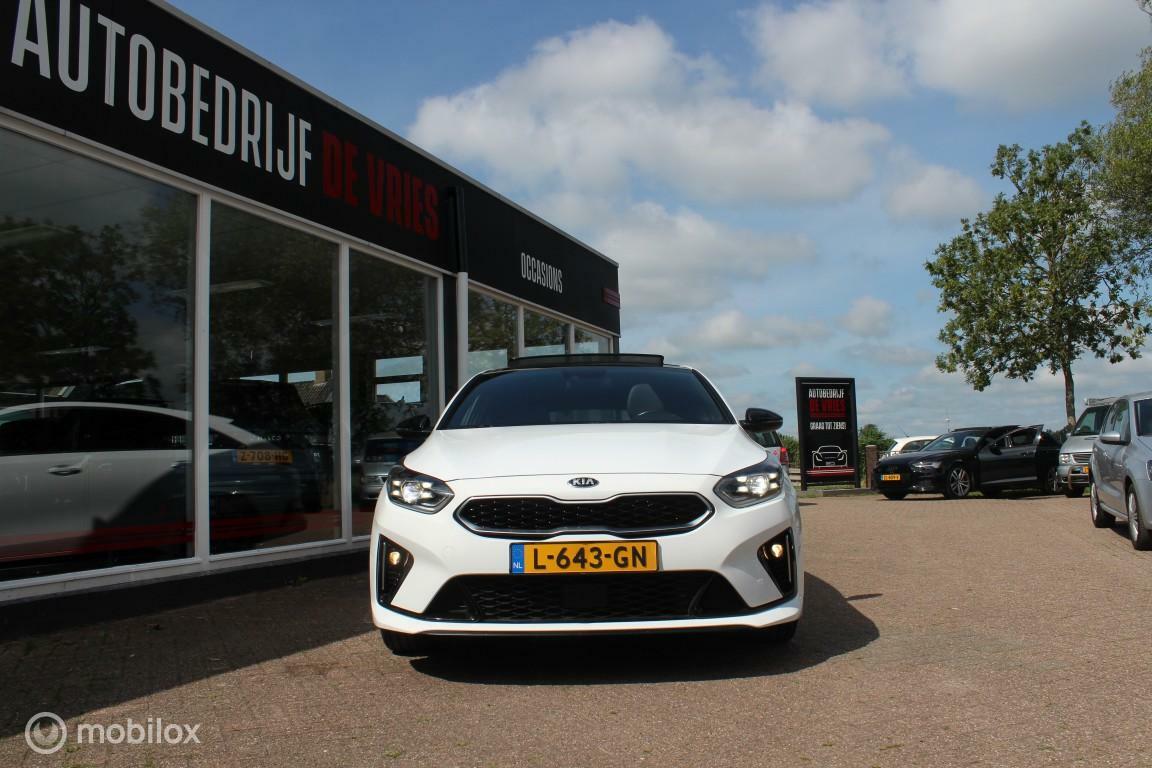 Kia ProCeed Kia ProCeed 1.5 T-GDI GT-Line Panodak/Camera/Carplay/Virtual