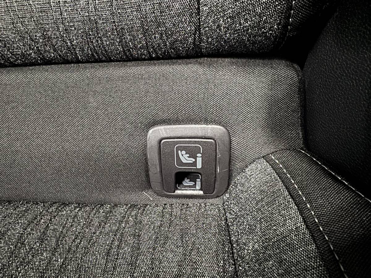 Škoda Karoq ŠKODA Karoq 1.5 TSI ACT Business Edition Plus Airco ECC | Panorama | Trekhaak | Camera | LED | Cruise Control | Canton Audio | Isofix | NAP