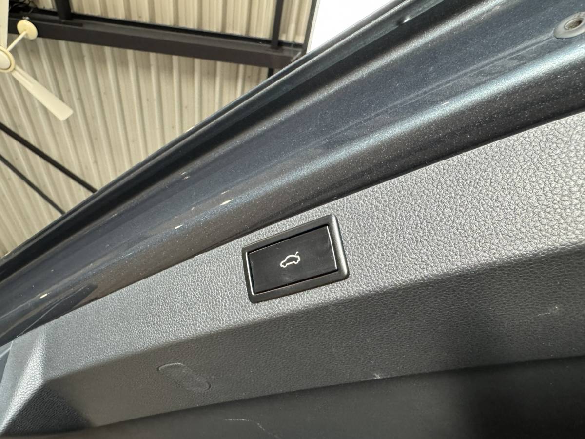 Škoda Karoq ŠKODA Karoq 1.5 TSI ACT Business Edition Plus Airco ECC | Panorama | Trekhaak | Camera | LED | Cruise Control | Canton Audio | Isofix | NAP