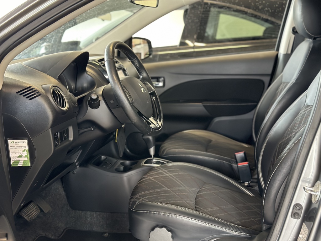 Mitsubishi Space Star Mitsubishi Space Star 1.2 Instyle Automaat*5drs*Navi*Mf stuur