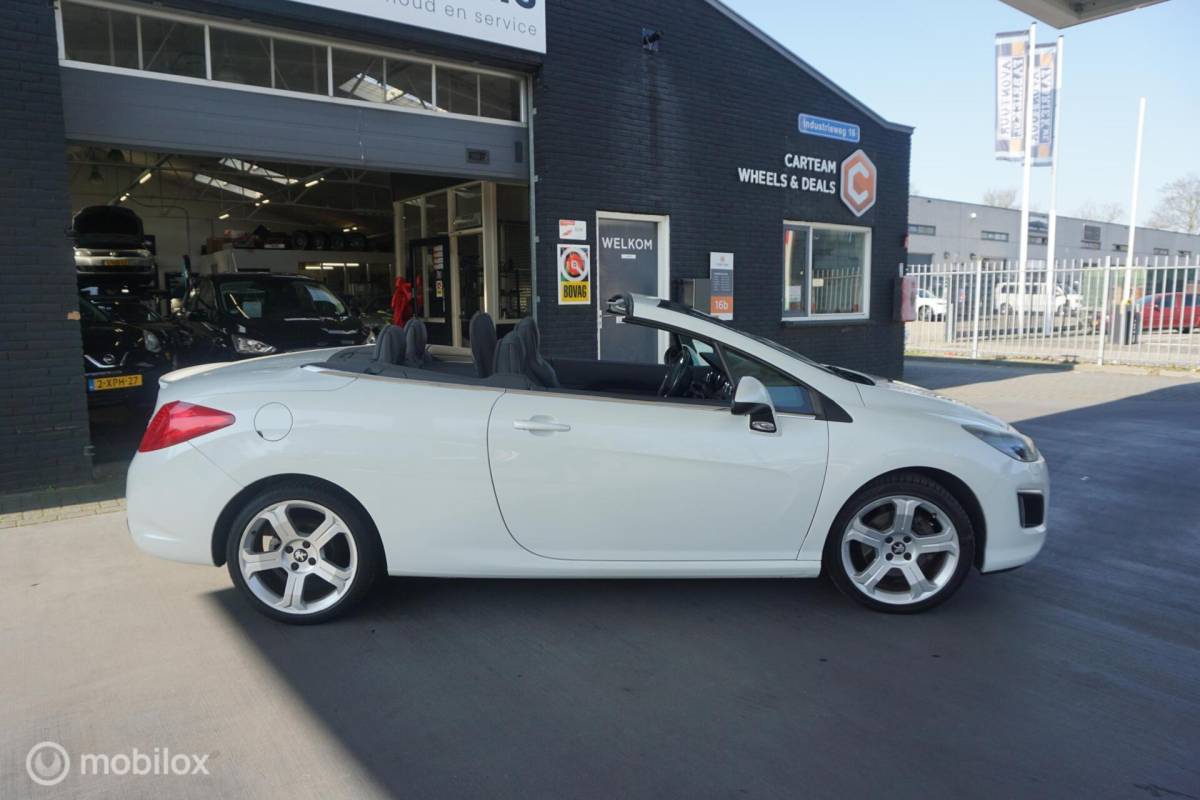 Peugeot 308 Peugeot 308 CC 1.6 THP Roland Garros