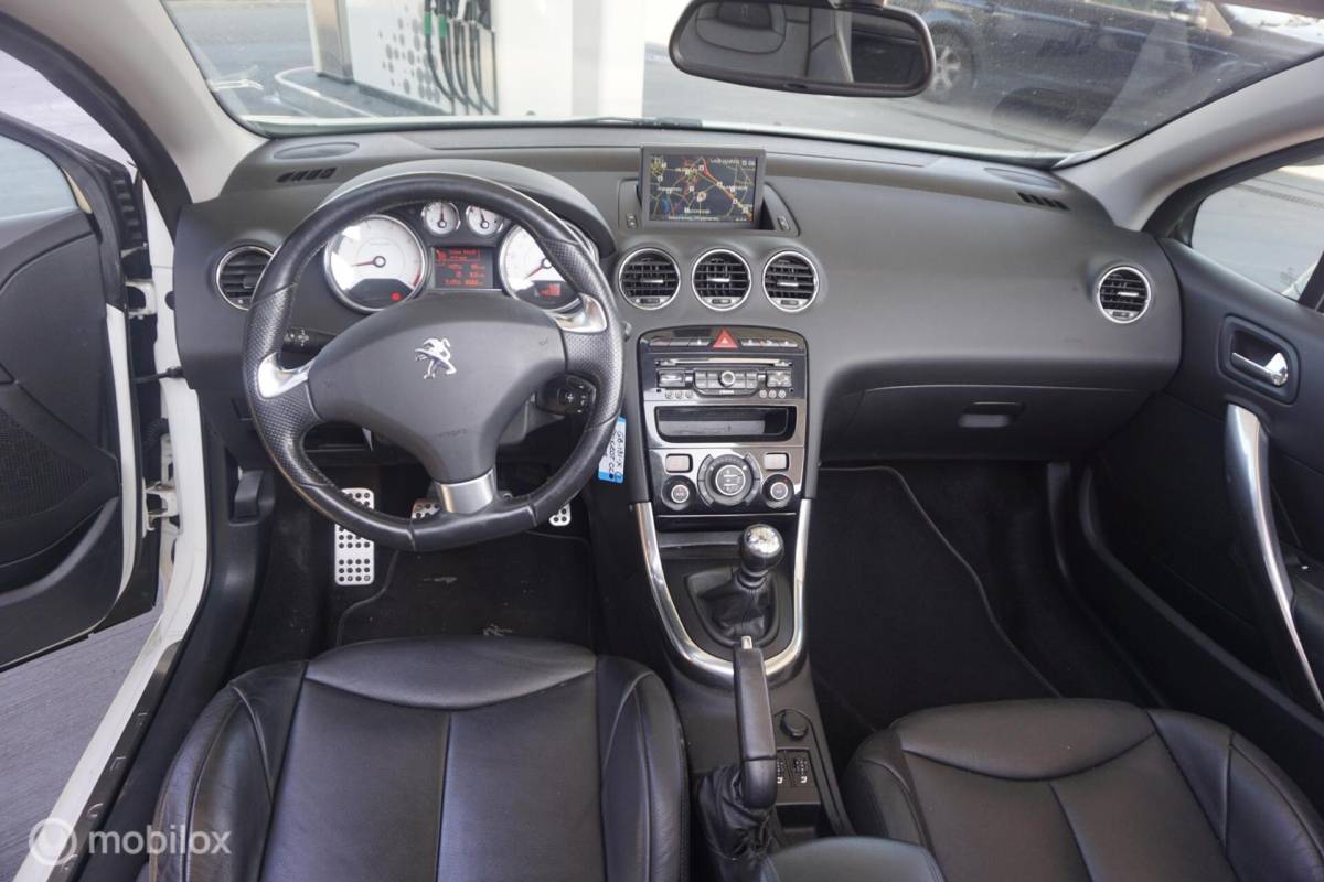 Peugeot 308 Peugeot 308 CC 1.6 THP Roland Garros
