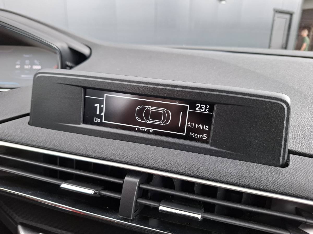 Peugeot 3008 Peugeot 3008 1.2 PureTech Access VIRTUAL COCKPIT LED CRUISE AIRCO TREKHAAK