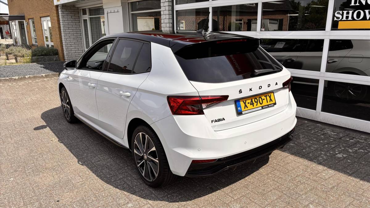 Škoda Fabia SKODA Fabia 1.0 TSI Greentech 95pk Monte Carlo DAB radio apple car play