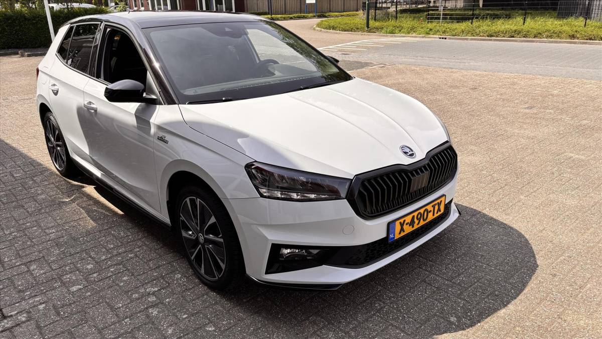 Škoda Fabia SKODA Fabia 1.0 TSI Greentech 95pk Monte Carlo DAB radio apple car play