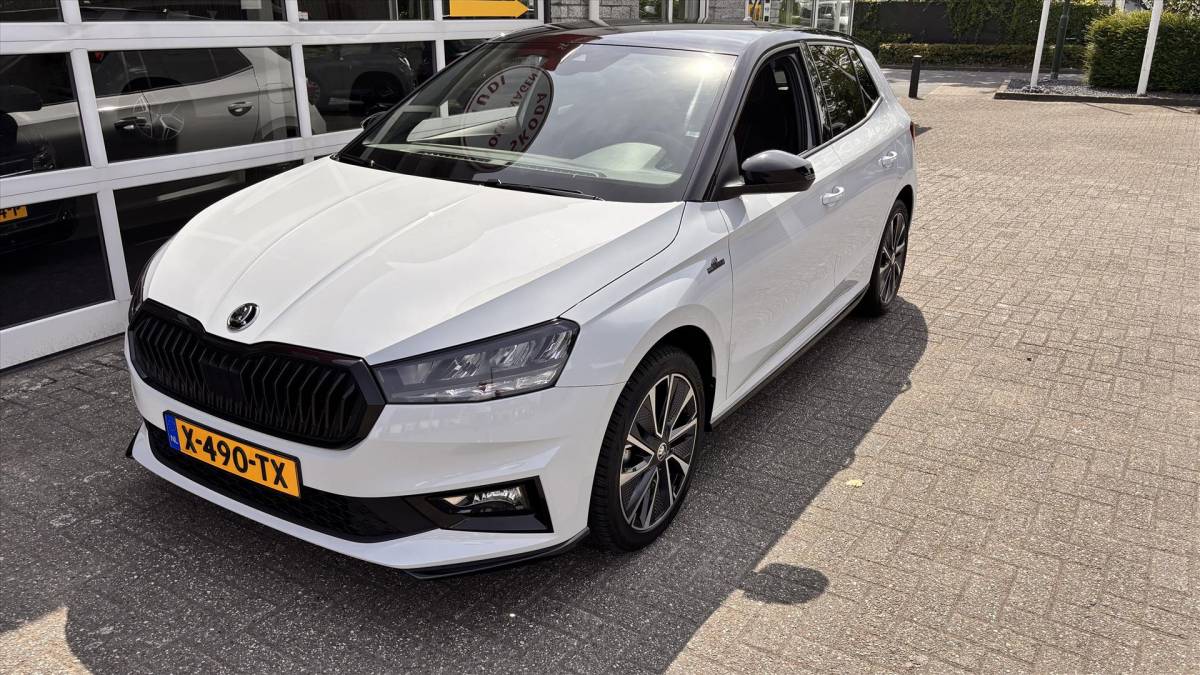 Škoda Fabia SKODA Fabia 1.0 TSI Greentech 95pk Monte Carlo DAB radio apple car play