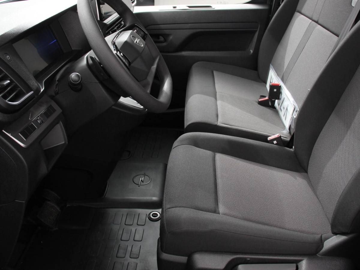 Opel Vivaro Opel Vivaro 2.0 BlueHDi 180 S&S L3 Automaat Apple Carplay /  Android Auto Parkeersensoren V+A Trekhaak Camera Navigatie Cruise Control LED koplampen houten afwerking laadruimte